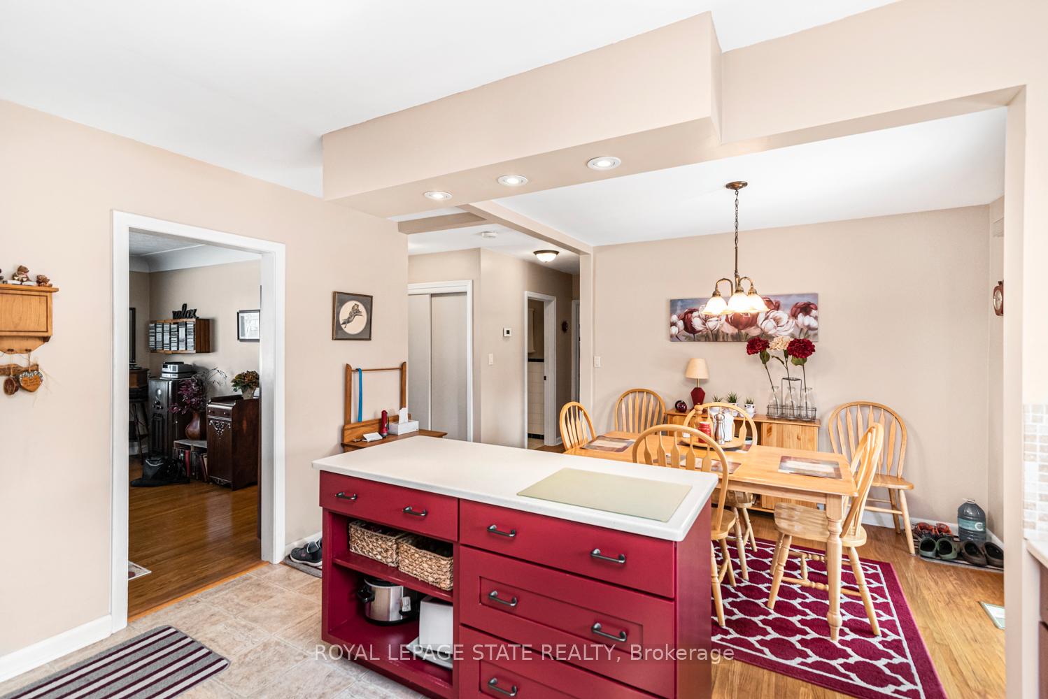 Photo 11 of 321 East 15th Street, Hamilton, Hill Park — HOMEH