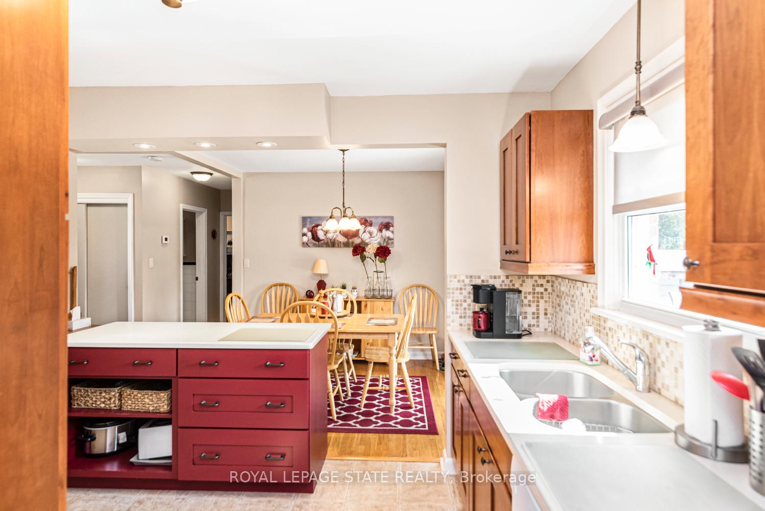Photo 12 of 321 East 15th Street, Hamilton, Hill Park — HOMEH
