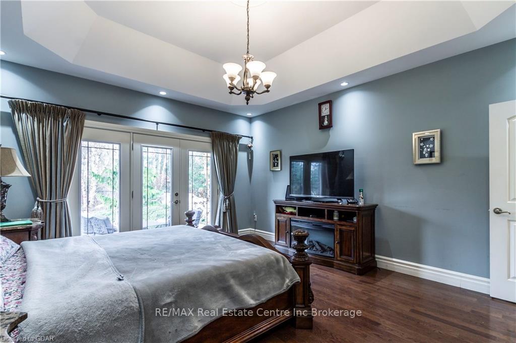 Photo 15 of 59 Dominion Drive, Guelph, Pineridge/Westminster Woods — HOMEH