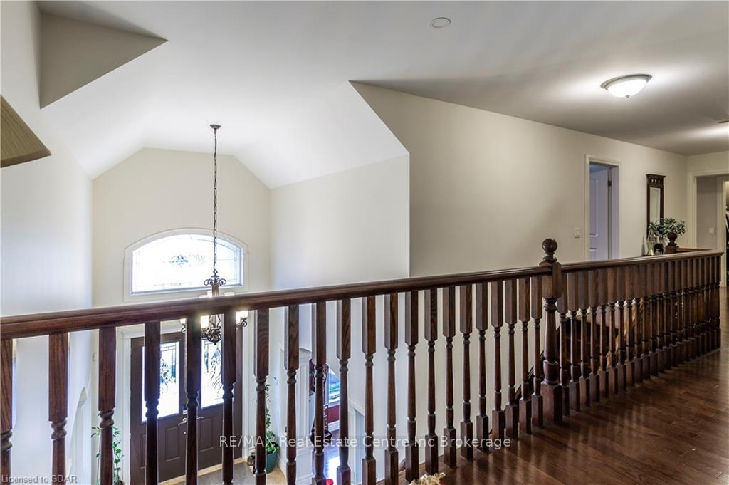 Photo 19 of 59 Dominion Drive, Guelph, Pineridge/Westminster Woods — HOMEH