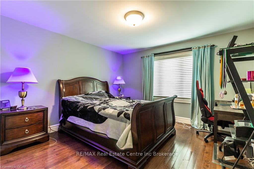 Photo 24 of 59 Dominion Drive, Guelph, Pineridge/Westminster Woods — HOMEH