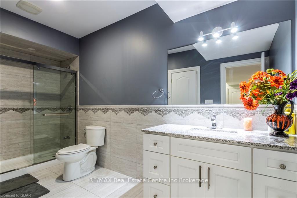 Photo 32 of 59 Dominion Drive, Guelph, Pineridge/Westminster Woods — HOMEH