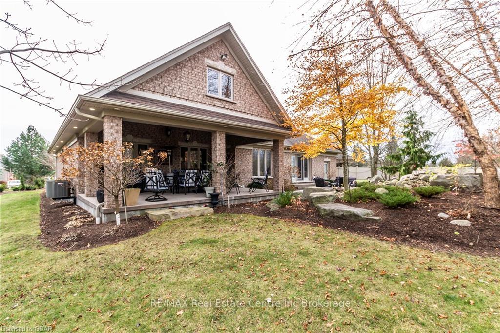Photo 36 of 59 Dominion Drive, Guelph, Pineridge/Westminster Woods — HOMEH