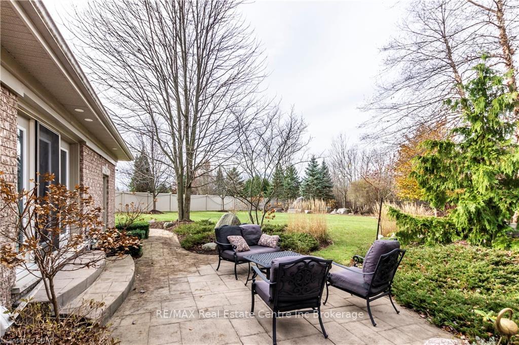 Photo 39 of 59 Dominion Drive, Guelph, Pineridge/Westminster Woods — HOMEH