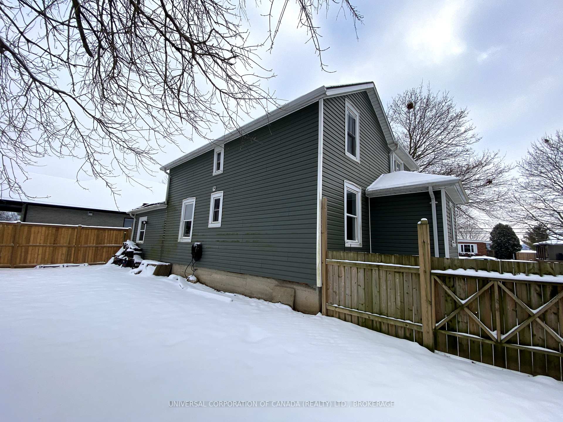 Photo 3 of 181 Elk Street, Aylmer — HOMEH