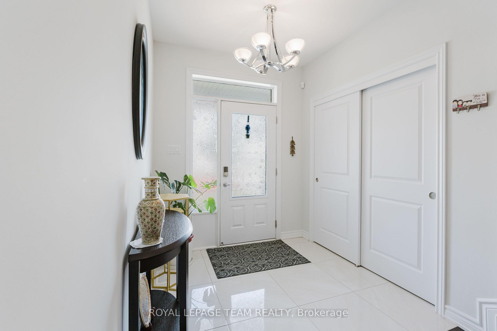 Photo 2 of 125 Robin Easey Avenue, Ottawa, Barrhaven - Half Moon Bay — HOMEH