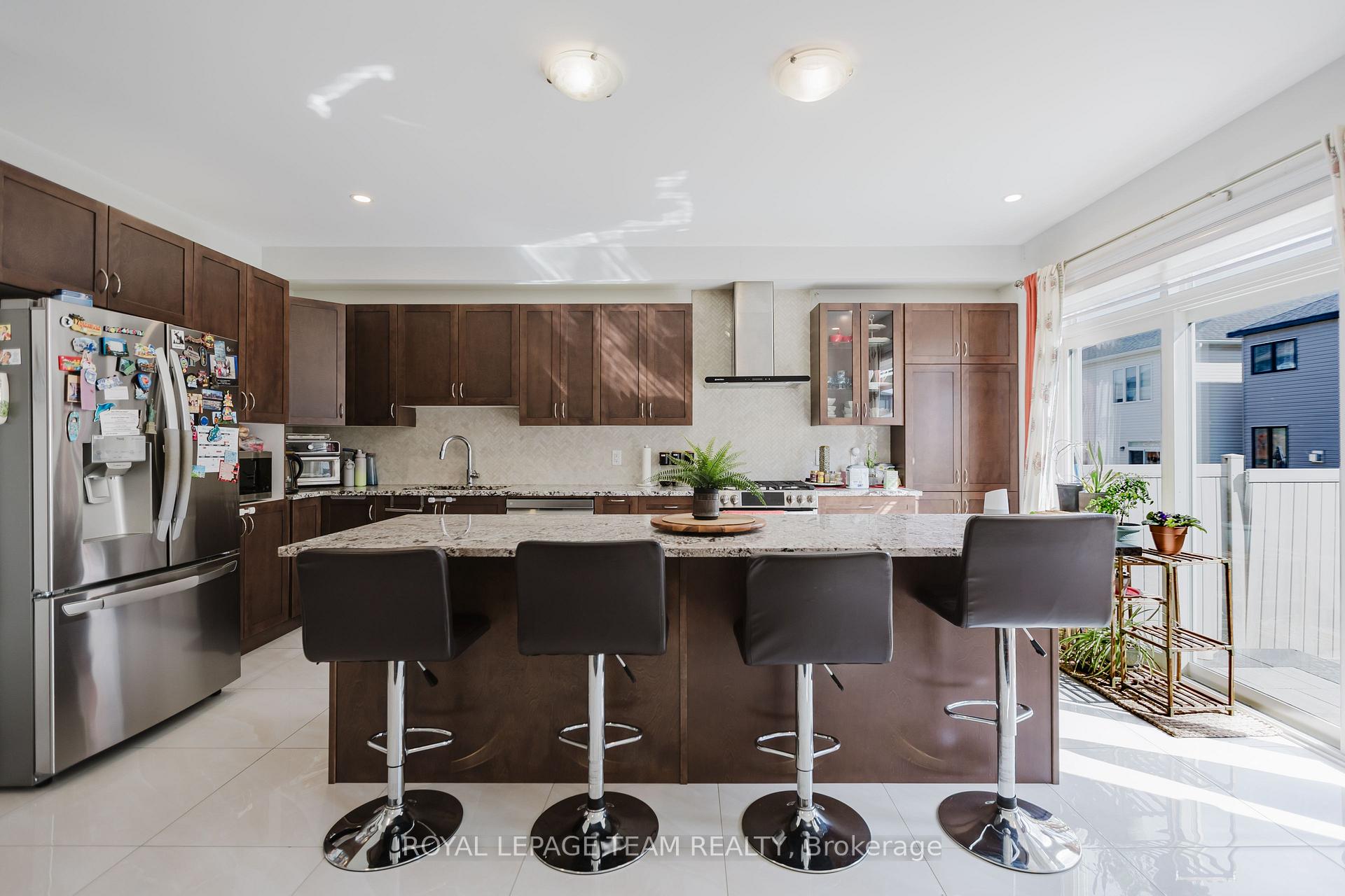 Photo 10 of 125 Robin Easey Avenue, Ottawa, Barrhaven - Half Moon Bay — HOMEH