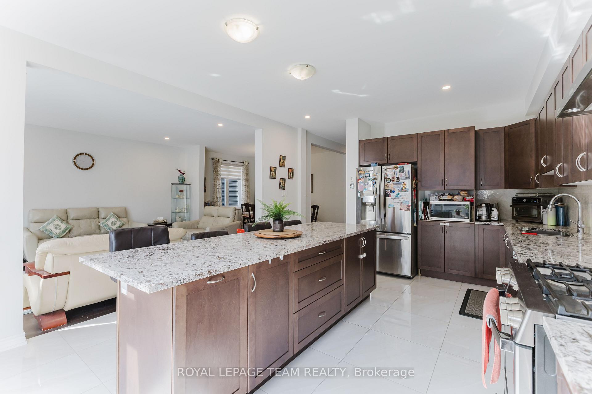 Photo 11 of 125 Robin Easey Avenue, Ottawa, Barrhaven - Half Moon Bay — HOMEH