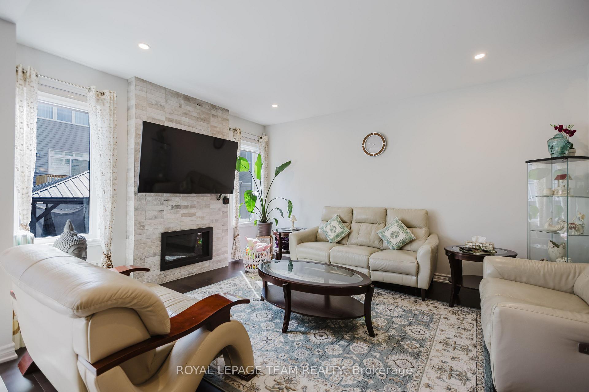 Photo 15 of 125 Robin Easey Avenue, Ottawa, Barrhaven - Half Moon Bay — HOMEH