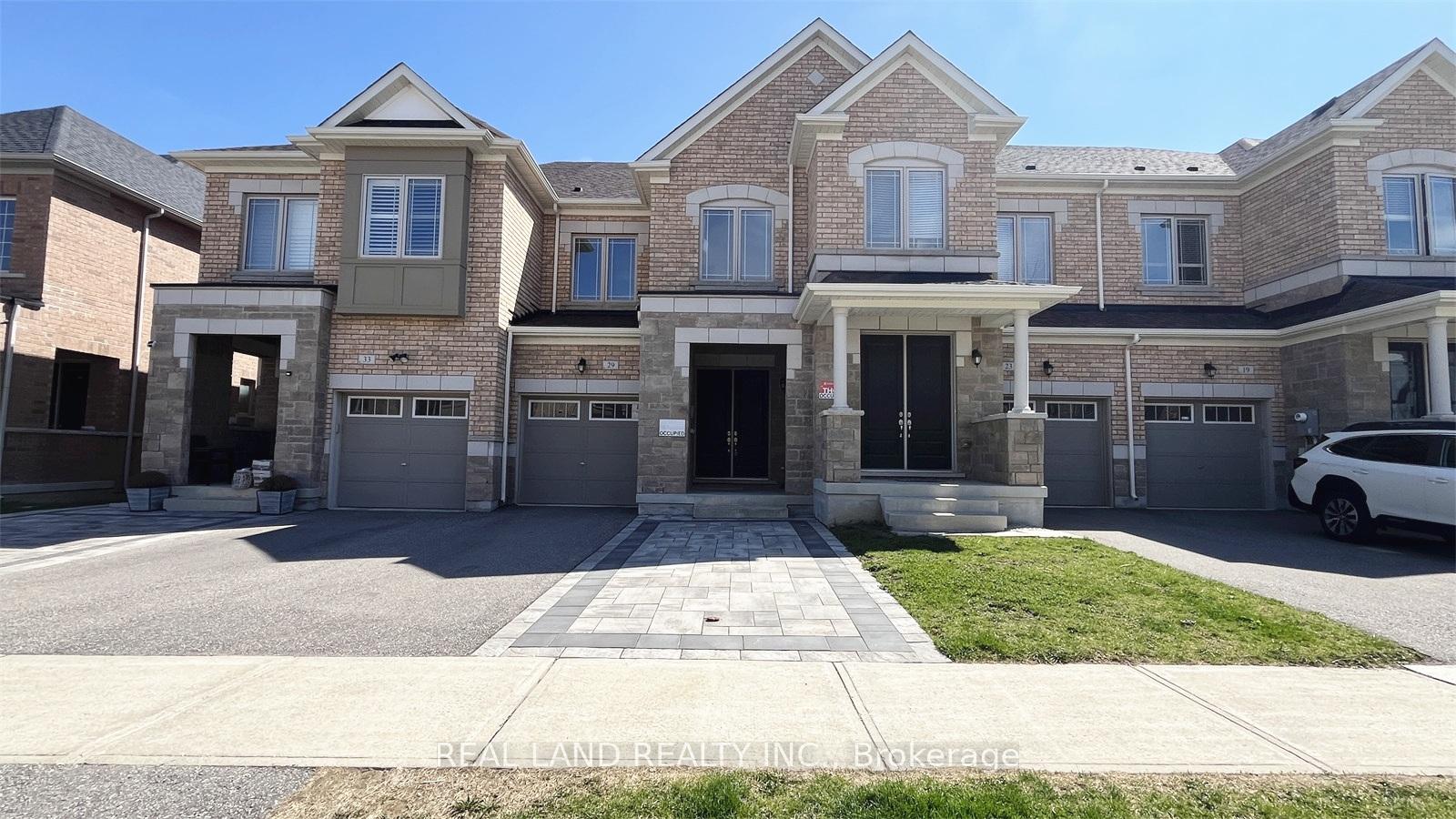 Photo 1 of 29 Capreol Avenue, Aurora, Rural Aurora — HOMEH