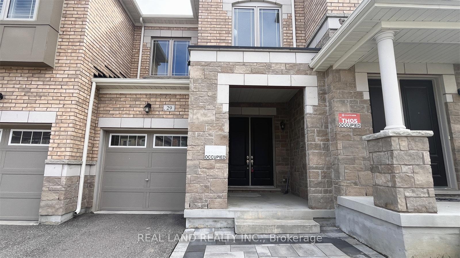 Photo 4 of 29 Capreol Avenue, Aurora, Rural Aurora — HOMEH