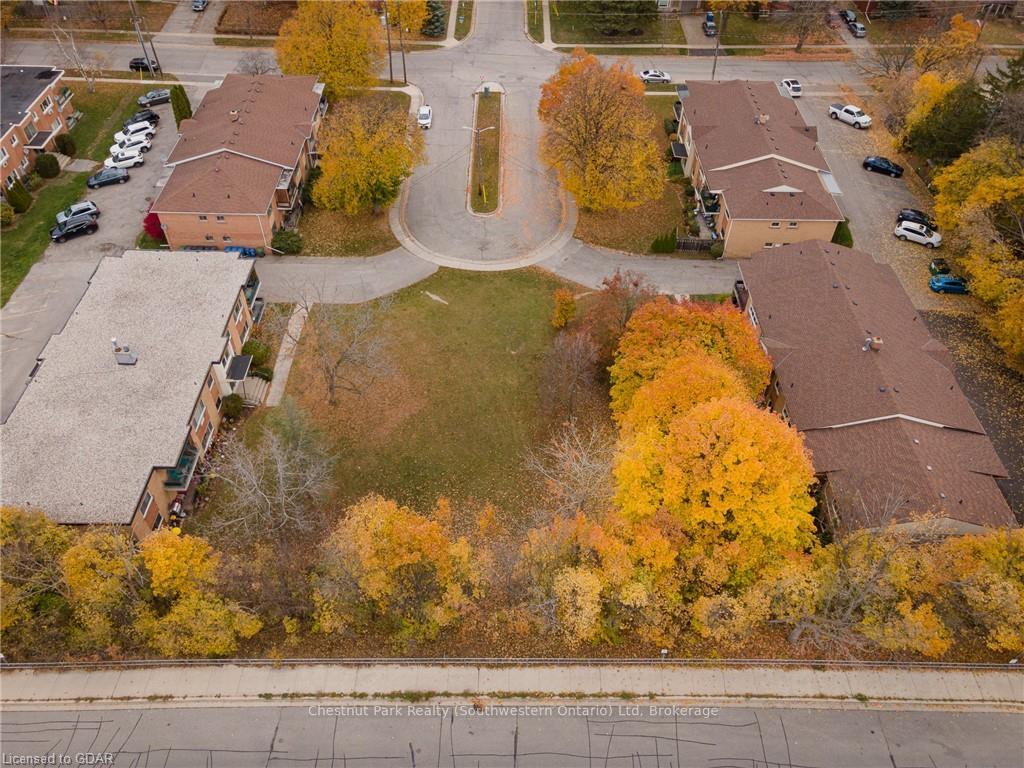 Photo 7 of 106 Sunnylea Crescent, Guelph, General Hospital — HOMEH