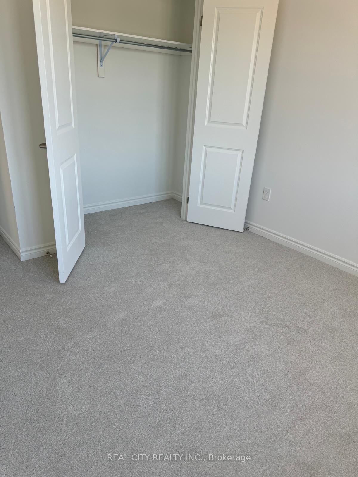 Photo 8 of 63 Bradden Crescent, Belleville, Belleville Ward — HOMEH