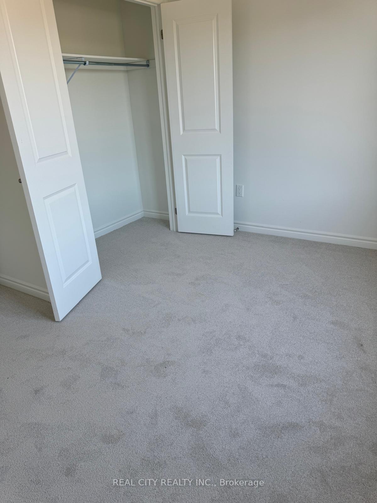 Photo 13 of 63 Bradden Crescent, Belleville, Belleville Ward — HOMEH