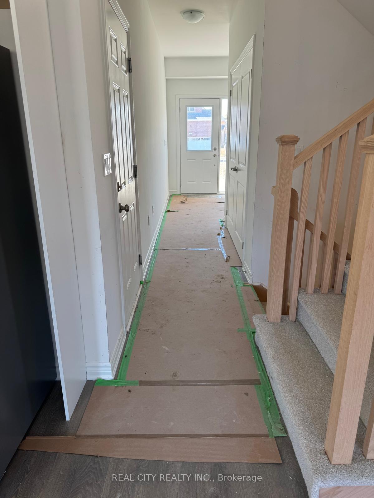 Photo 17 of 63 Bradden Crescent, Belleville, Belleville Ward — HOMEH