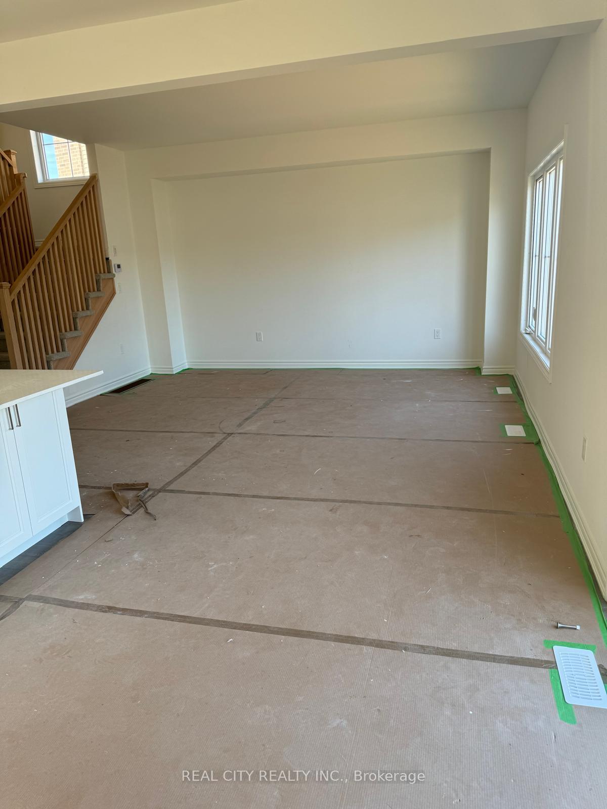 Photo 18 of 63 Bradden Crescent, Belleville, Belleville Ward — HOMEH