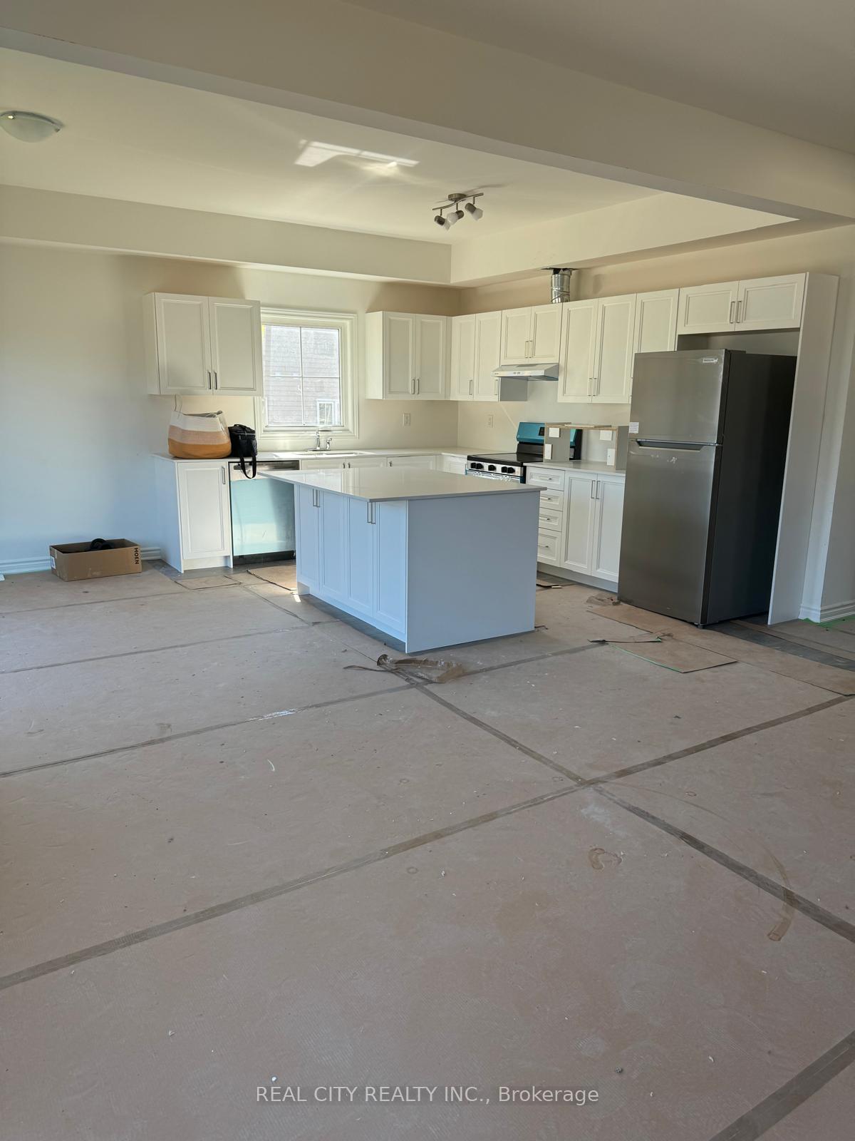 Photo 22 of 63 Bradden Crescent, Belleville, Belleville Ward — HOMEH