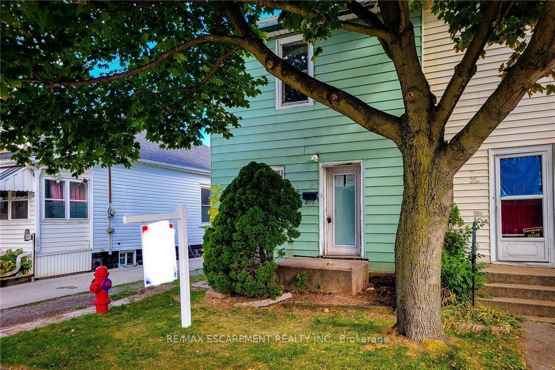 Photo 2 of 38 Ellis Avenue, Hamilton, Crown Point — HOMEH