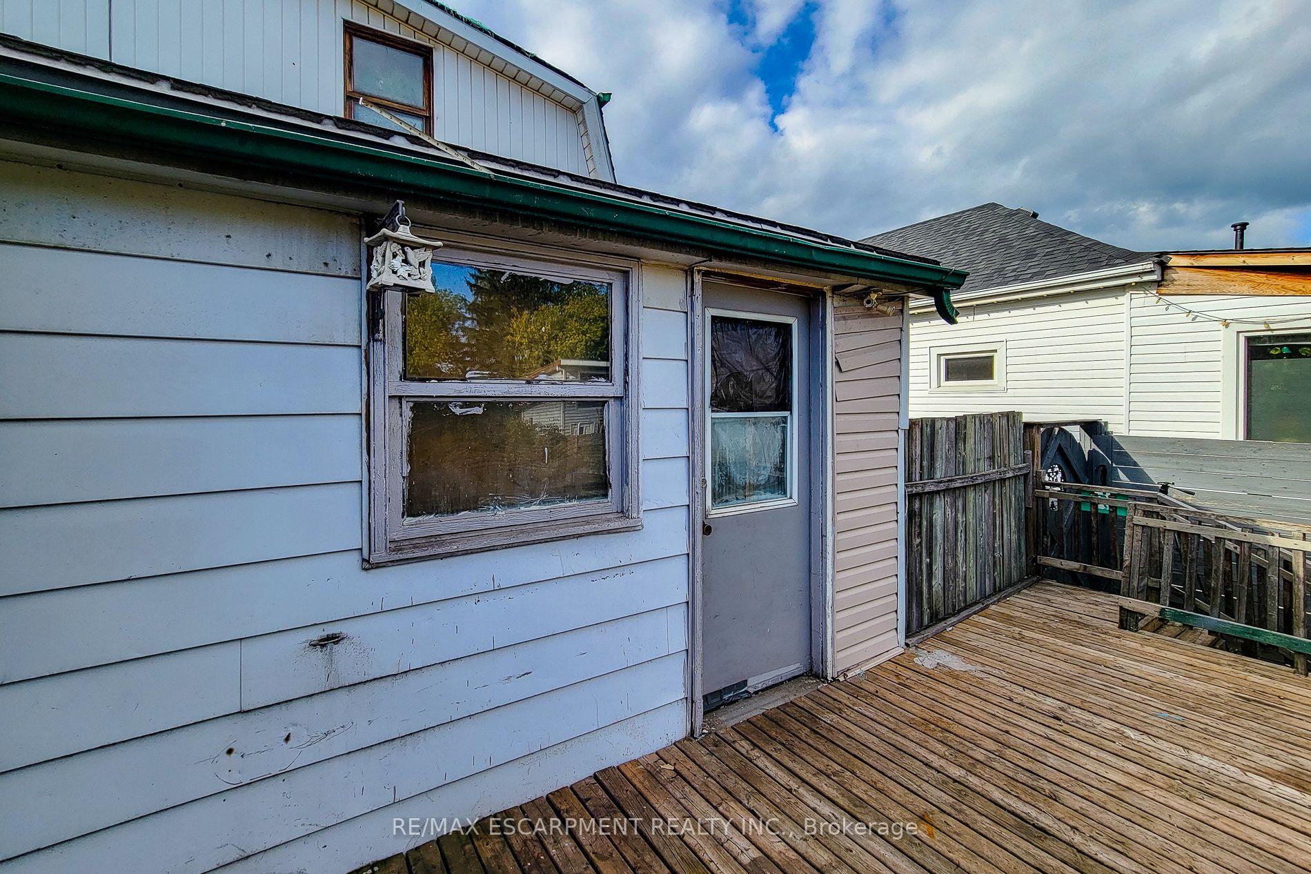 Photo 14 of 38 Ellis Avenue, Hamilton, Crown Point — HOMEH