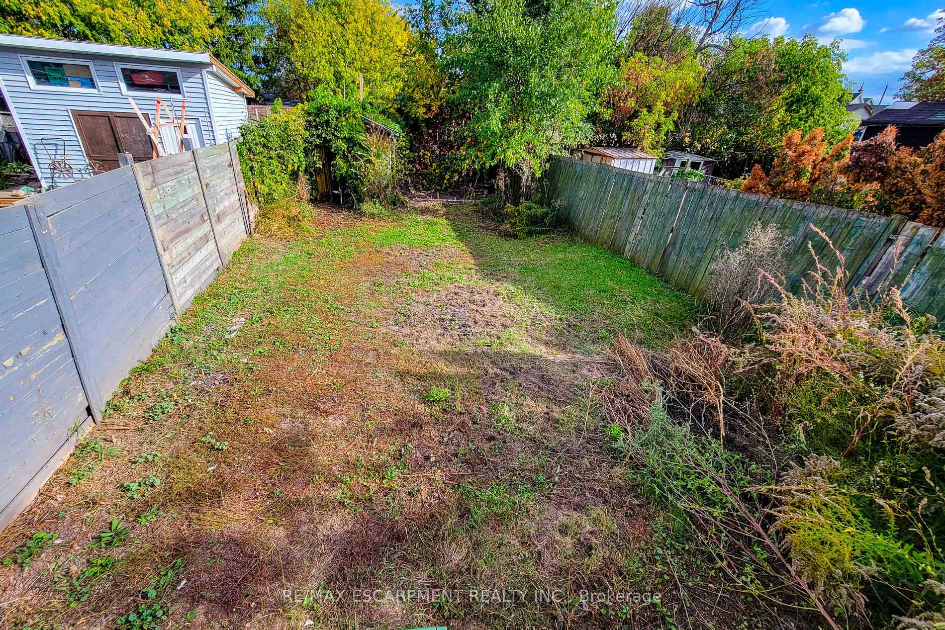Photo 24 of 38 Ellis Avenue, Hamilton, Crown Point — HOMEH