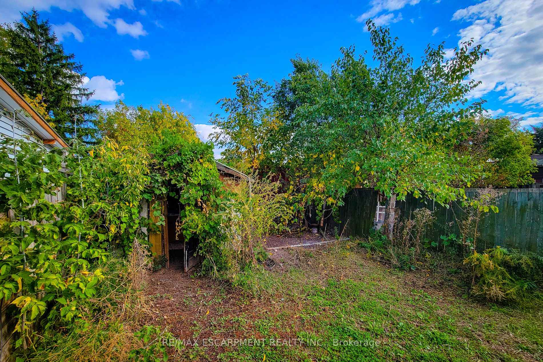 Photo 26 of 38 Ellis Avenue, Hamilton, Crown Point — HOMEH