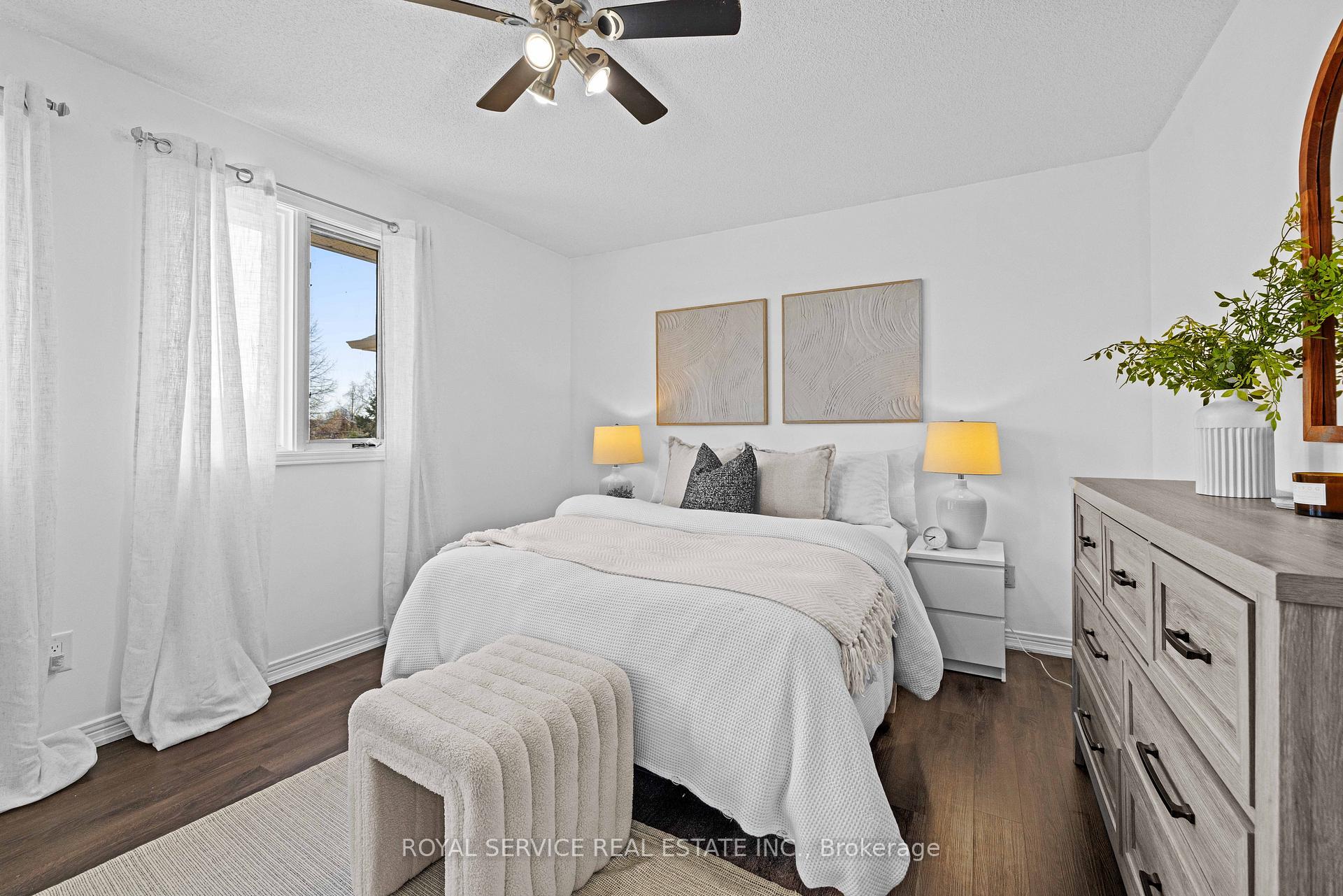 Photo 15 of 45 Short Crescent, Clarington, Courtice — HOMEH