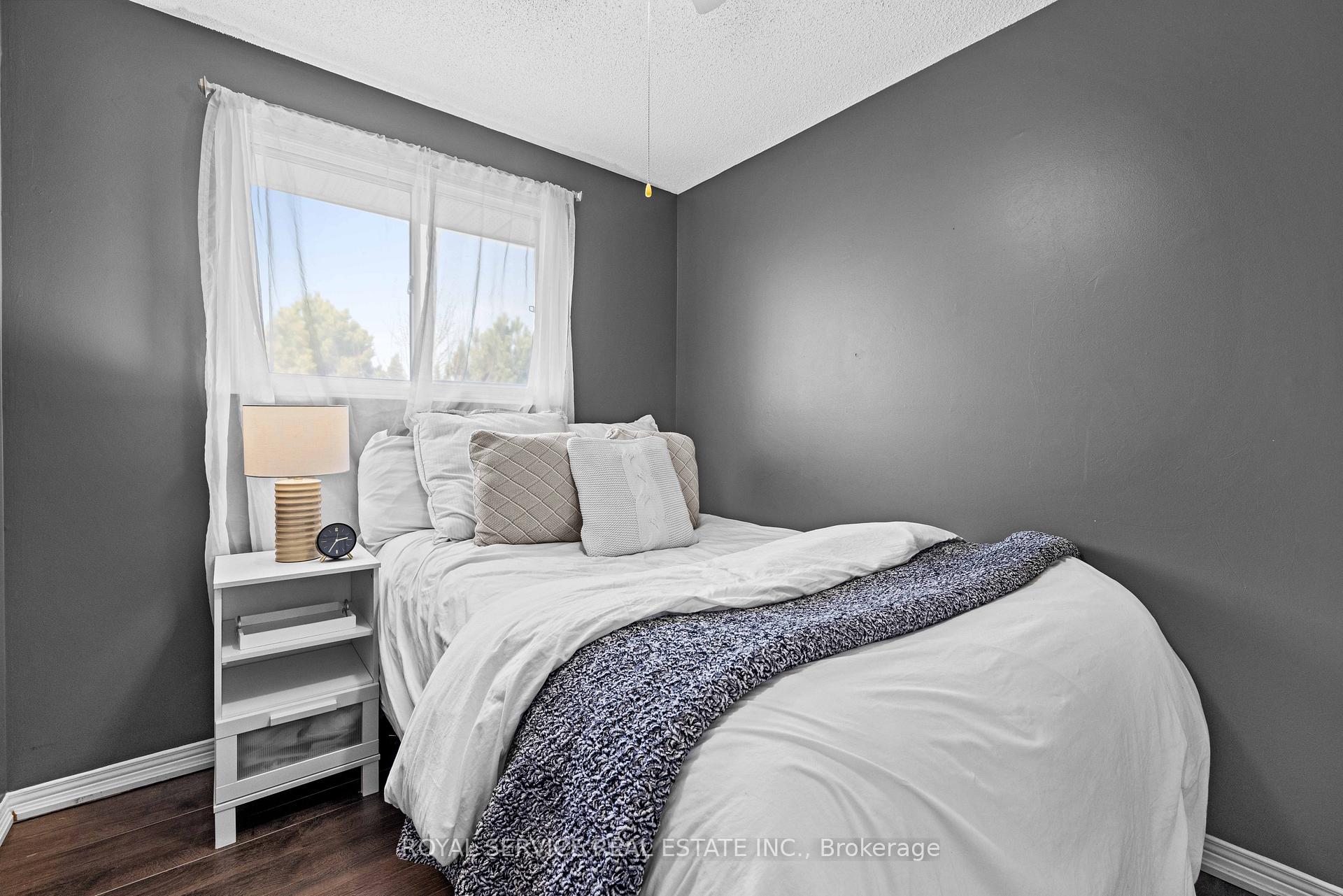 Photo 19 of 45 Short Crescent, Clarington, Courtice — HOMEH