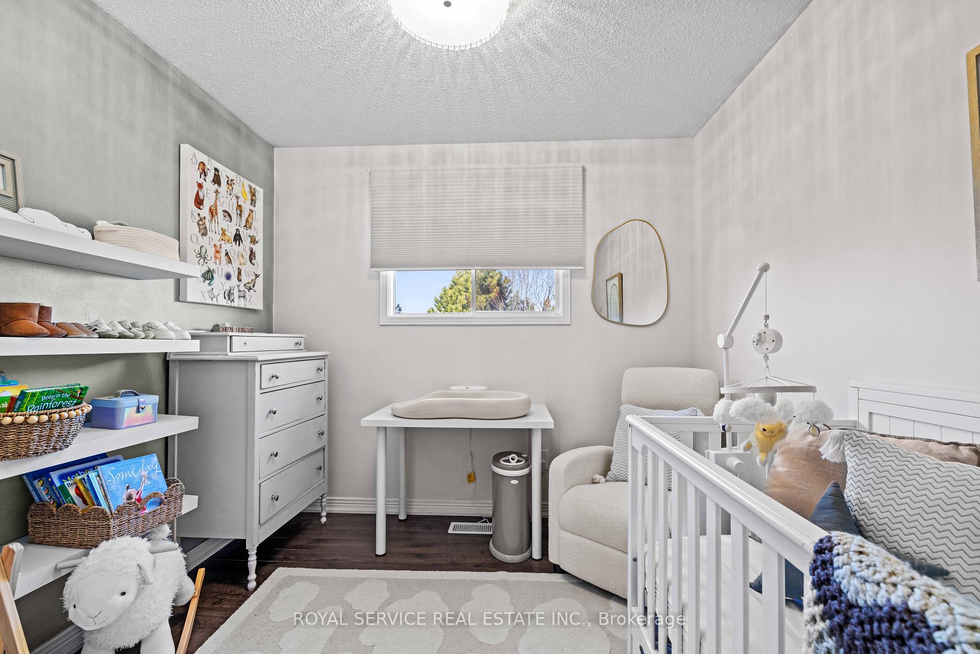 Photo 23 of 45 Short Crescent, Clarington, Courtice — HOMEH