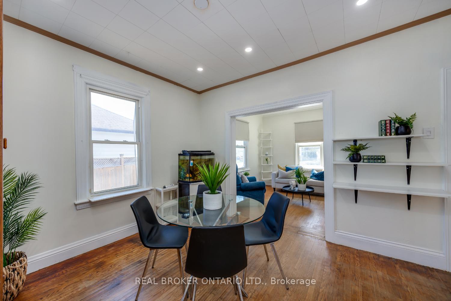 Photo 9 of 6 Waverley Road, Clarington, Bowmanville — HOMEH