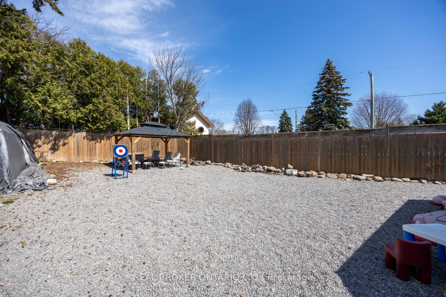 Photo 23 of 6 Waverley Road, Clarington, Bowmanville — HOMEH