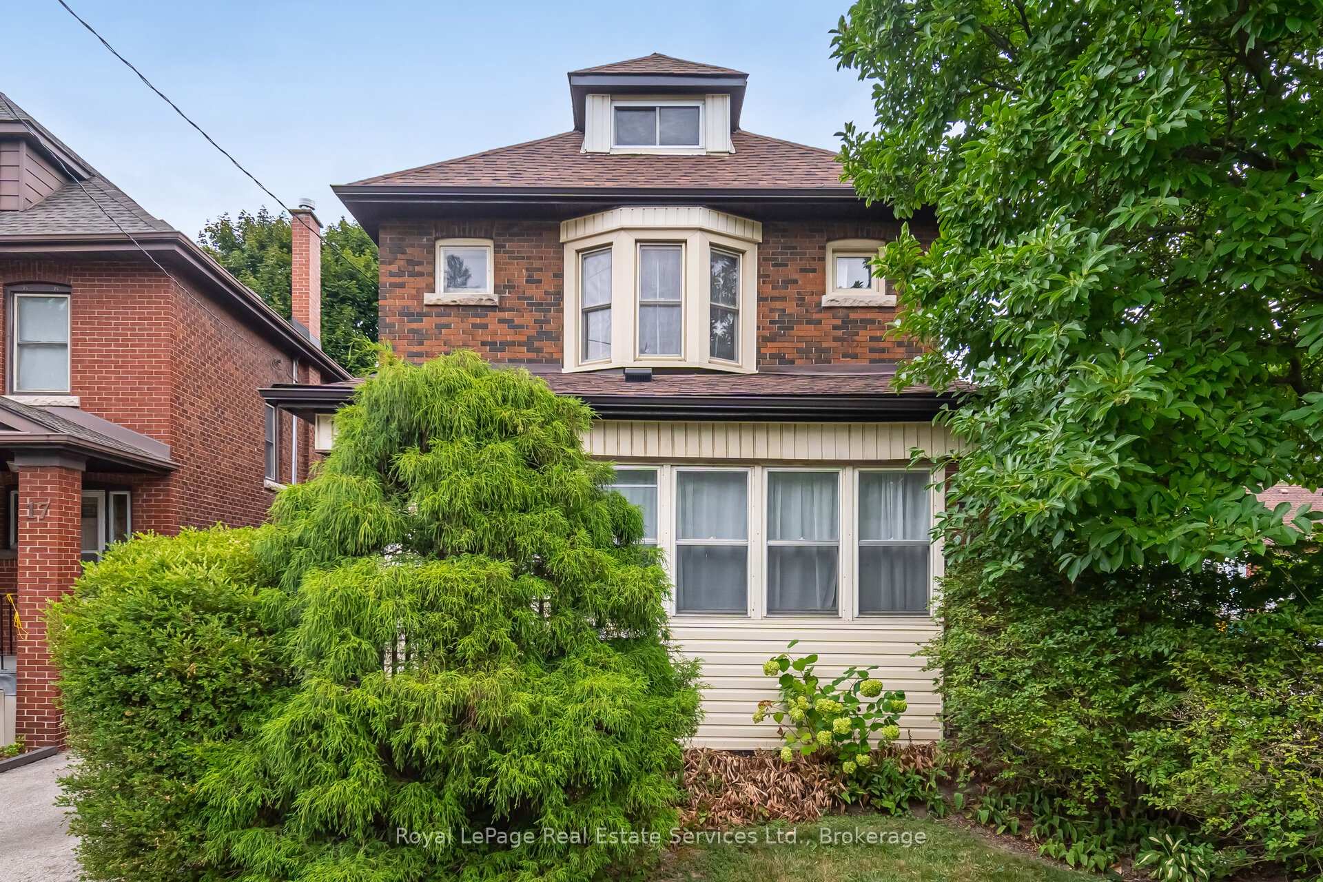 Photo 1 of 21 Paisley Avenue S, Hamilton, Westdale — HOMEH
