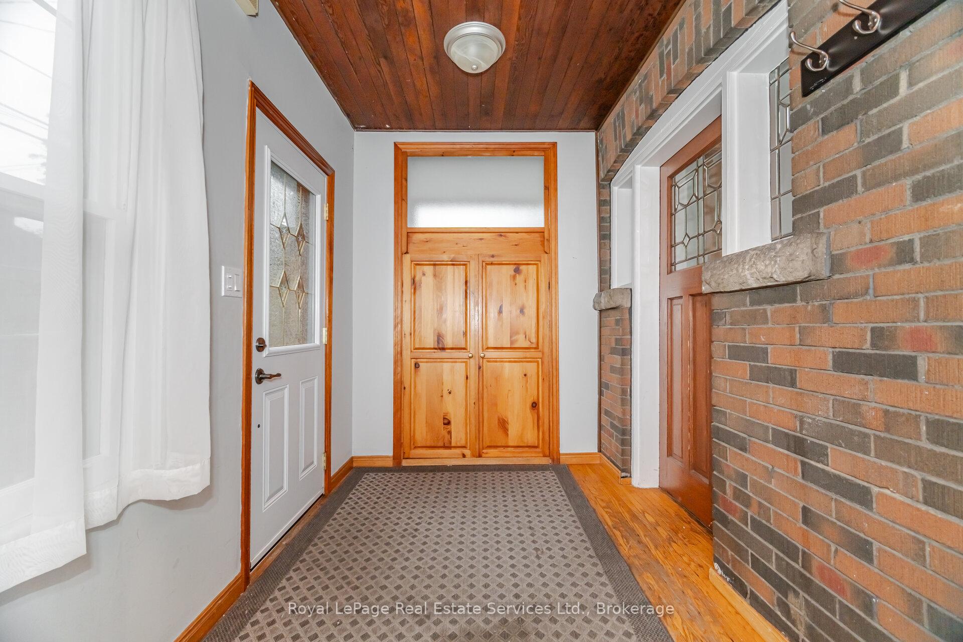 Photo 5 of 21 Paisley Avenue S, Hamilton, Westdale — HOMEH