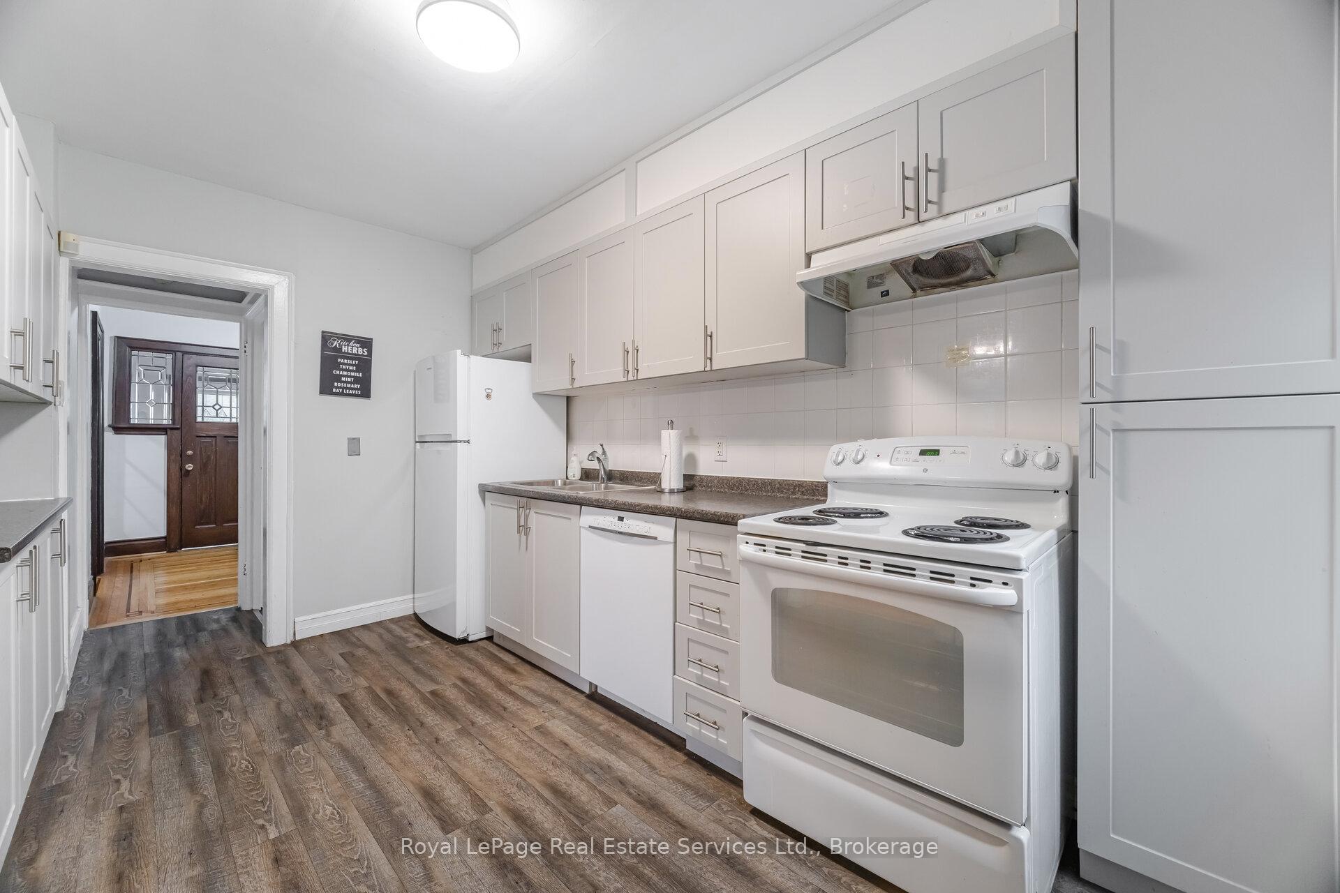 Photo 9 of 21 Paisley Avenue S, Hamilton, Westdale — HOMEH