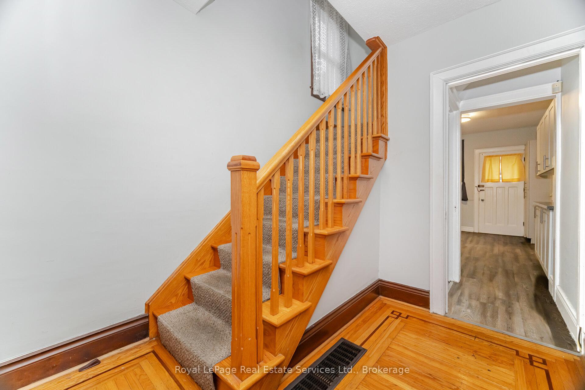 Photo 16 of 21 Paisley Avenue S, Hamilton, Westdale — HOMEH