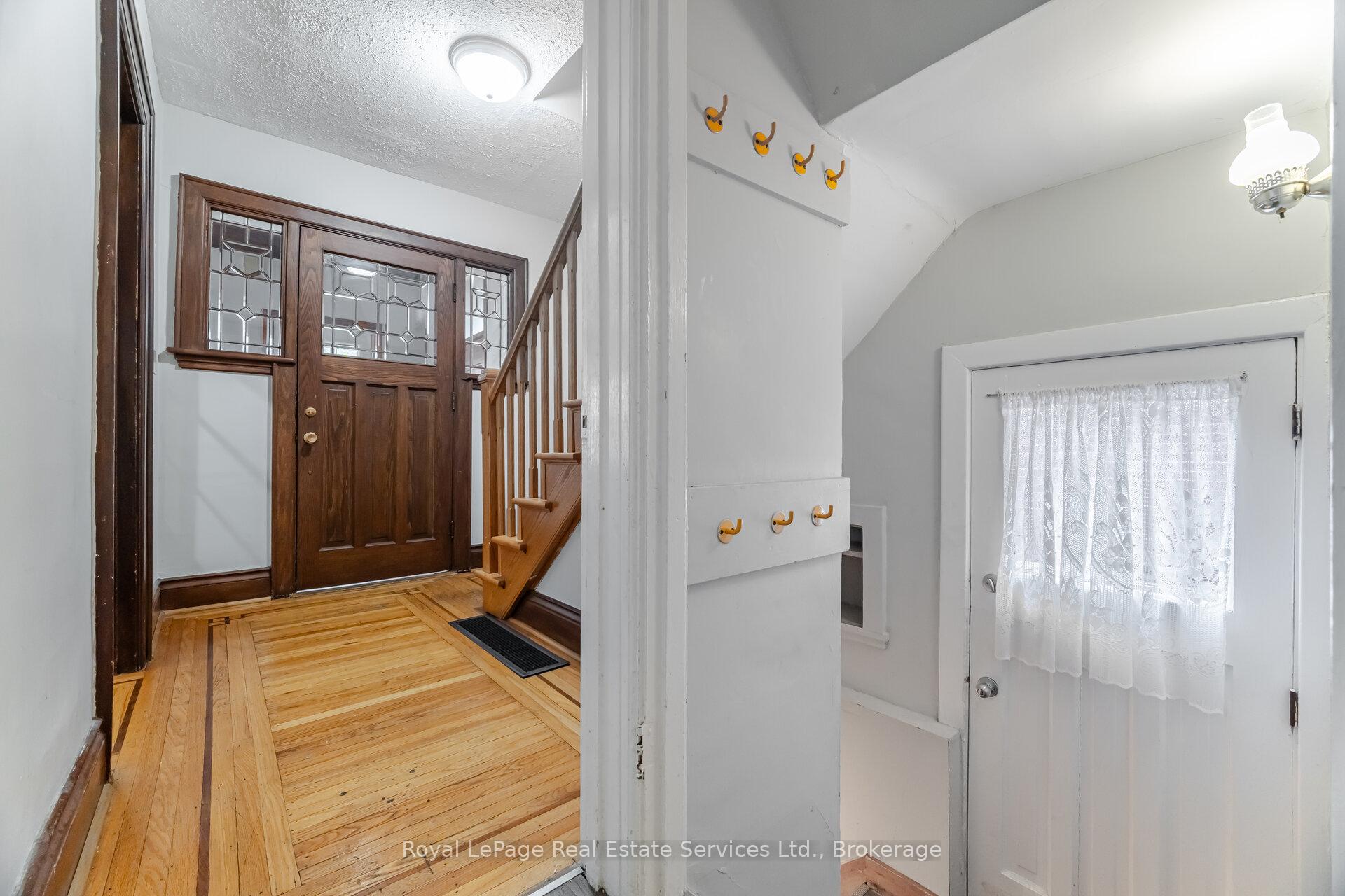 Photo 29 of 21 Paisley Avenue S, Hamilton, Westdale — HOMEH