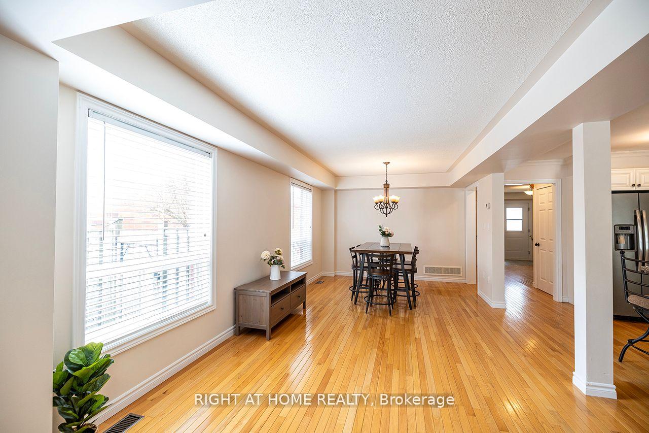 Photo 19 of 14 Brownstone Crescent, Clarington, Courtice — HOMEH