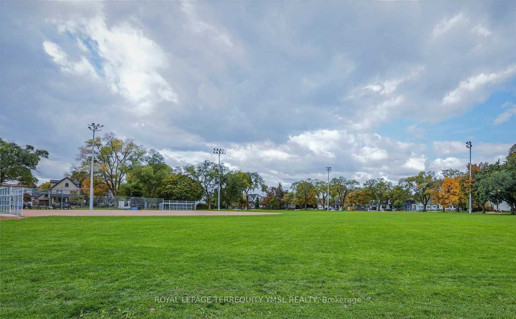 Photo 48 of Unit 816, 7 Smith Crescent, Etobicoke, Stonegate-Queensway — HOMEH