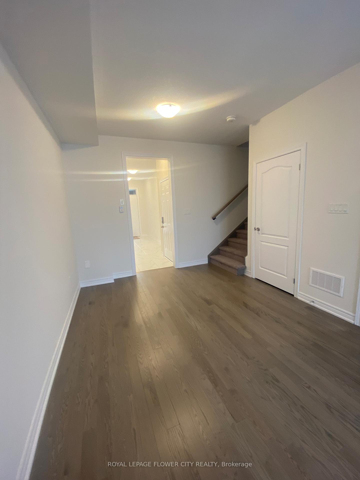 Photo 7 of Unit 51, 166 Deerpath Drive, Guelph, Willow West/Sugarbush/West Acres — HOMEH