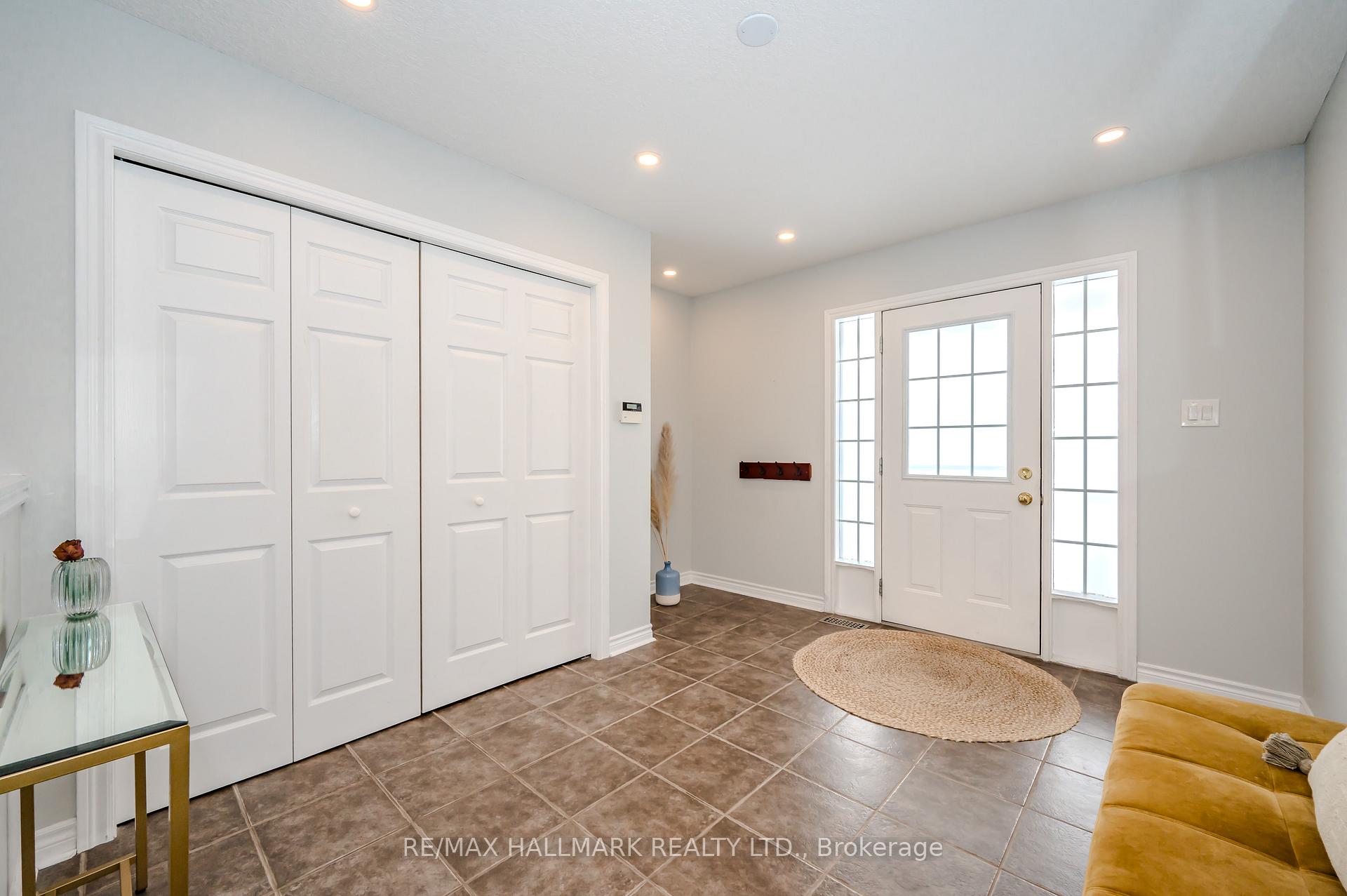 Photo 5 of 21 Hilltop Road, Guelph, Victoria North — HOMEH