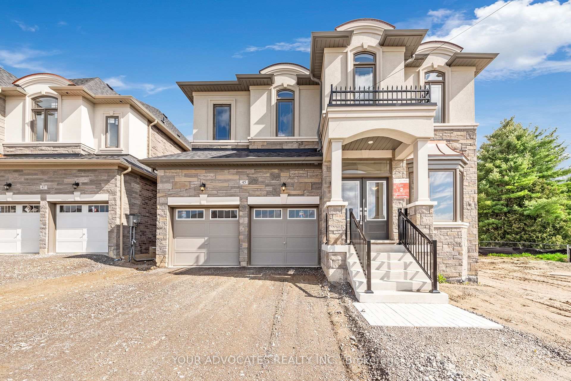 Front of 45 Raspberry Ridge Avenue