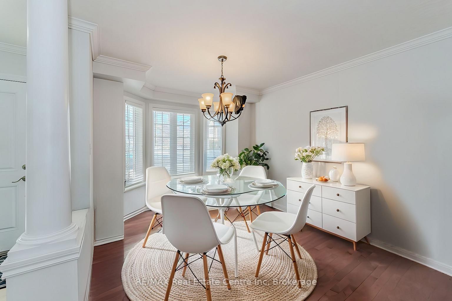 Photo 2 of 276 Carrington Drive, Guelph, Kortright West — HOMEH