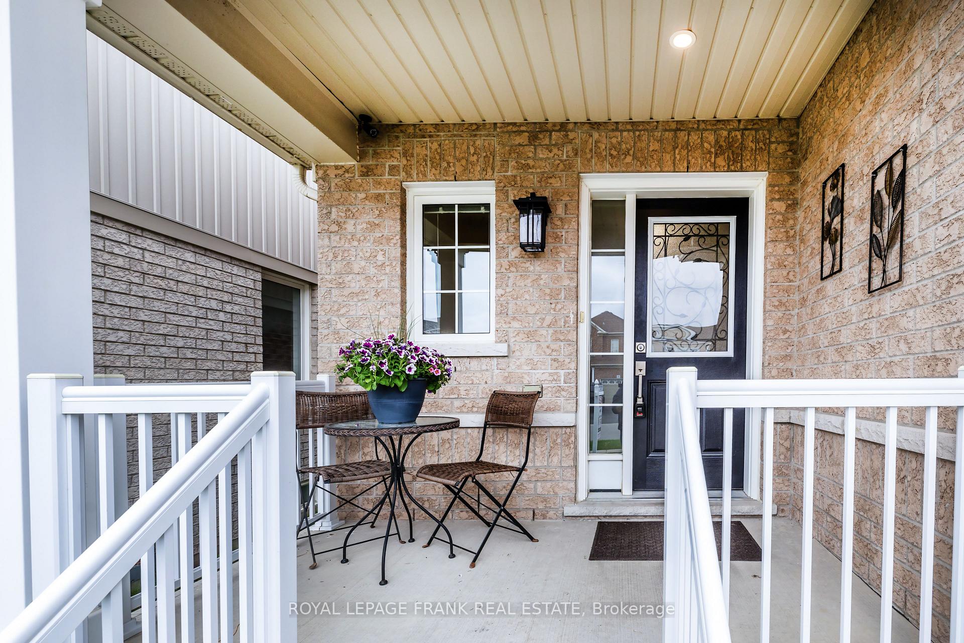Photo 3 of 56 William Ingles Drive, Clarington, Courtice — HOMEH