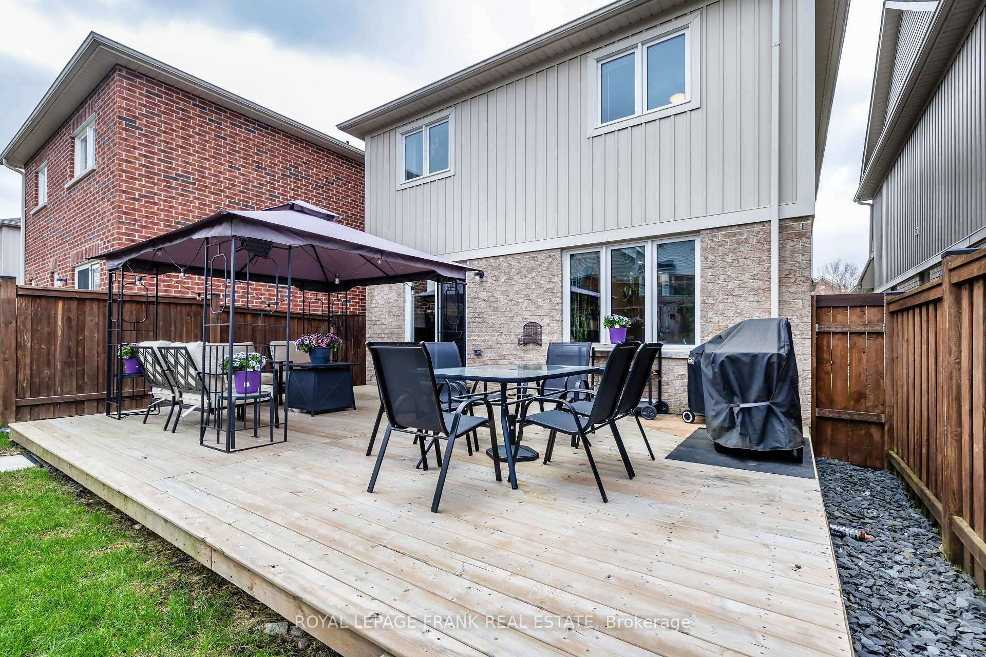 Photo 38 of 56 William Ingles Drive, Clarington, Courtice — HOMEH