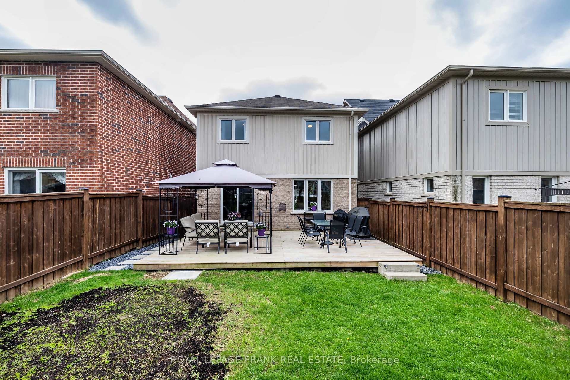 Photo 39 of 56 William Ingles Drive, Clarington, Courtice — HOMEH
