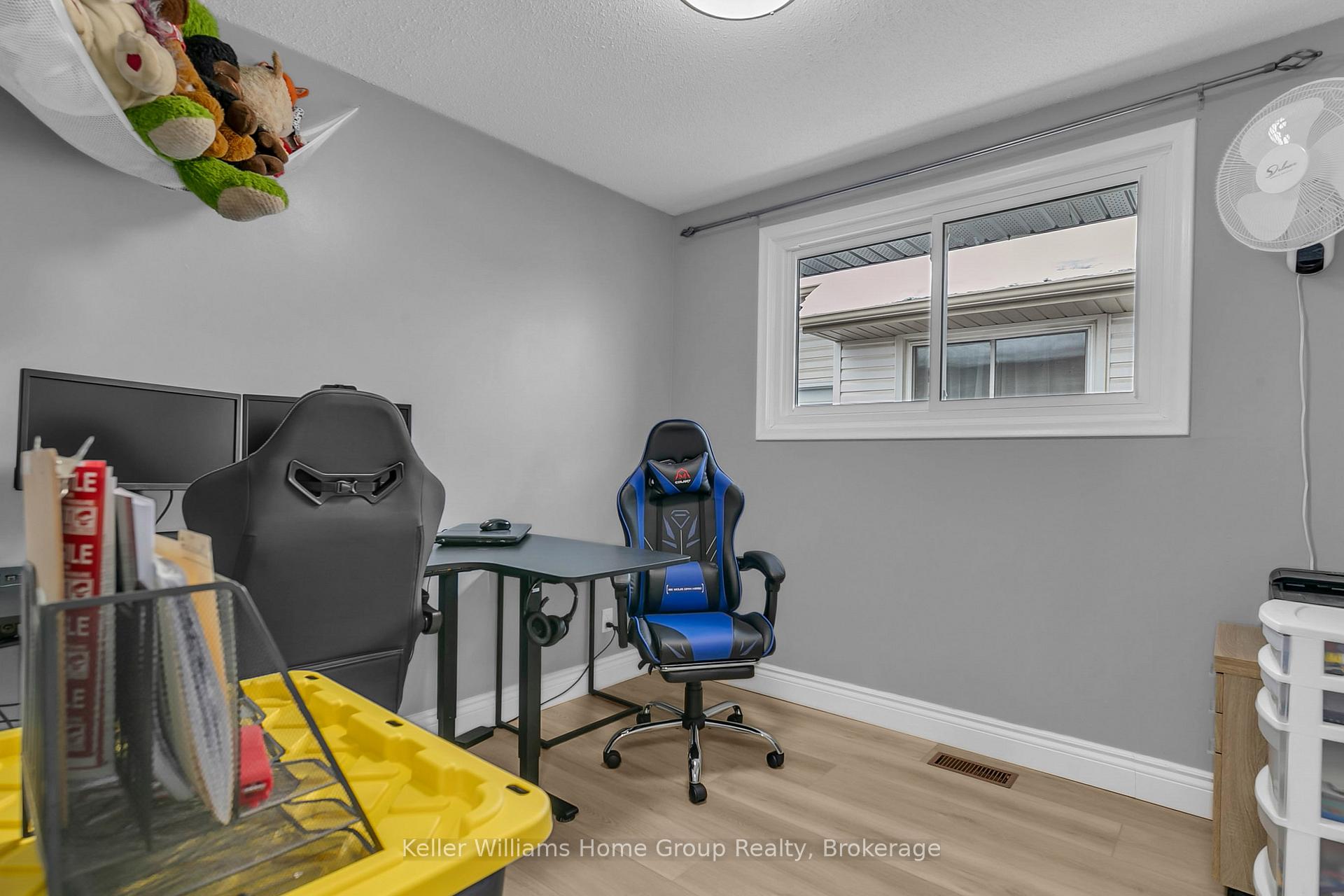 Photo 13 of 25 Muskoka Drive, Guelph, Victoria North — HOMEH