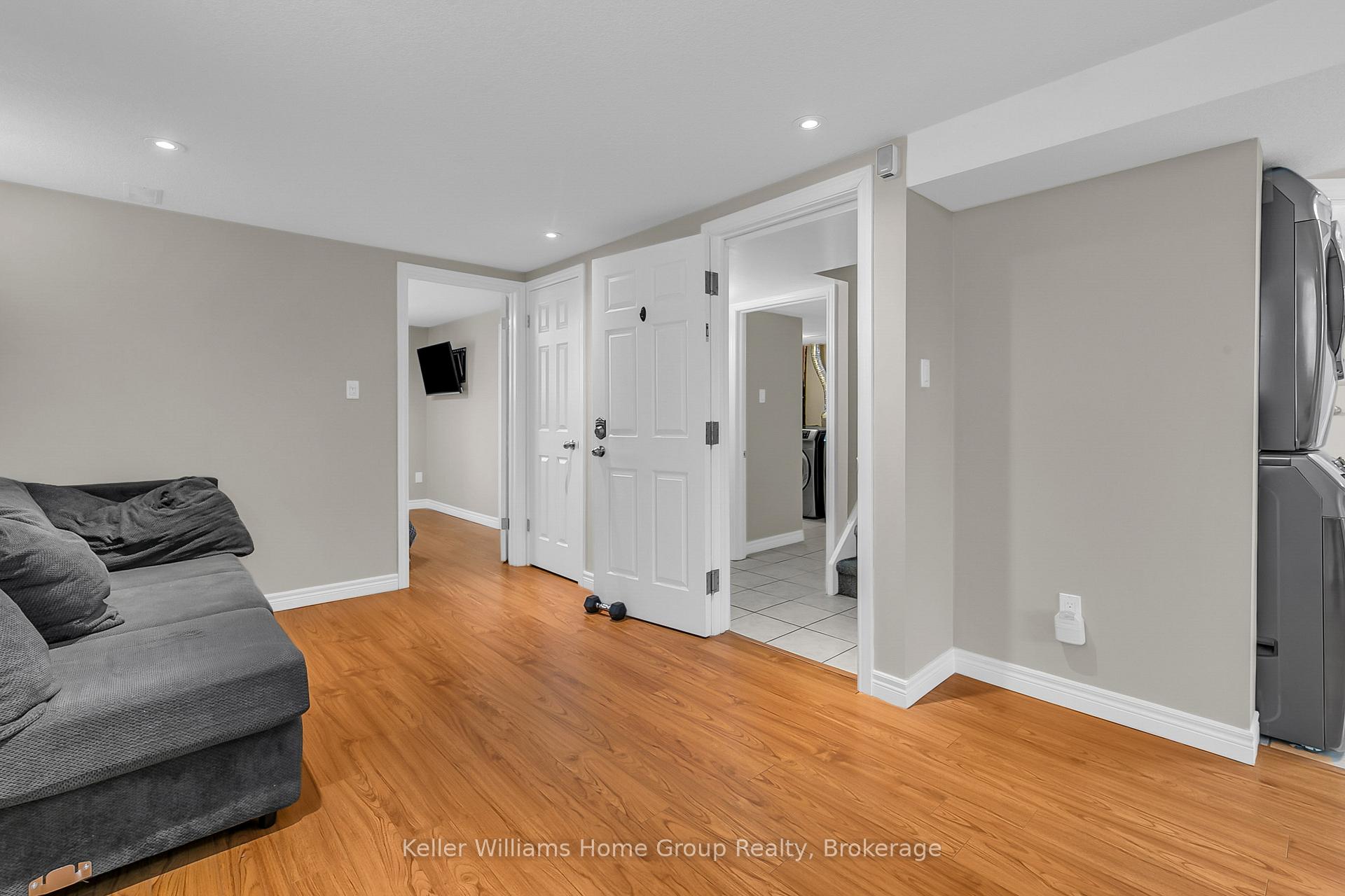 Photo 14 of 25 Muskoka Drive, Guelph, Victoria North — HOMEH