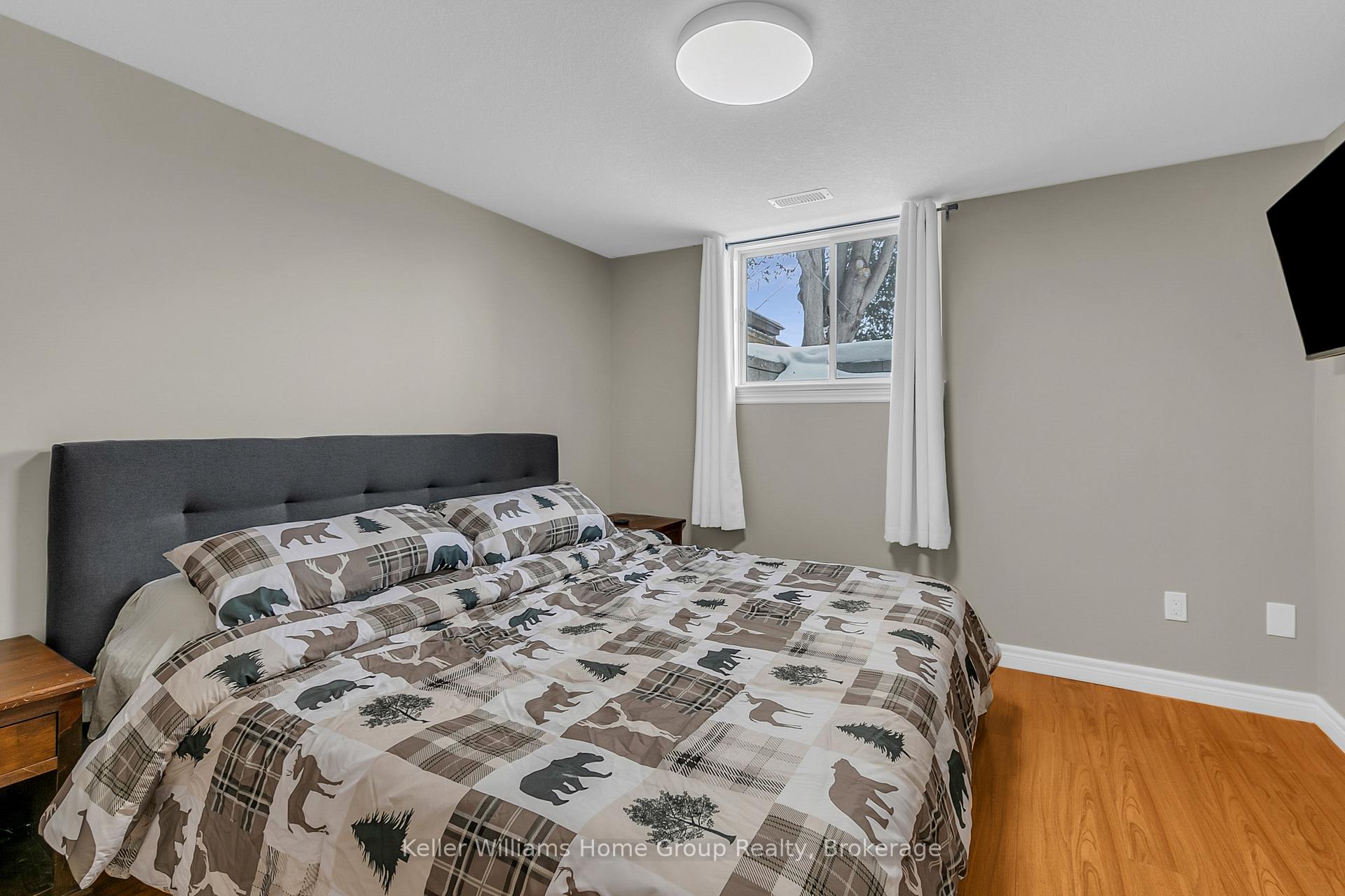 Photo 20 of 25 Muskoka Drive, Guelph, Victoria North — HOMEH