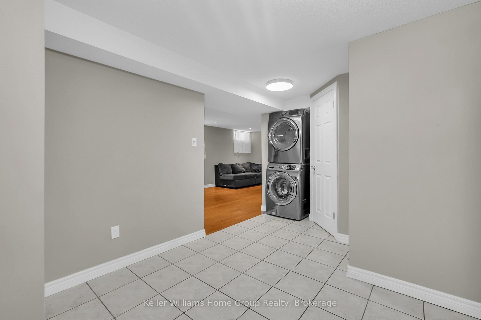 Photo 21 of 25 Muskoka Drive, Guelph, Victoria North — HOMEH
