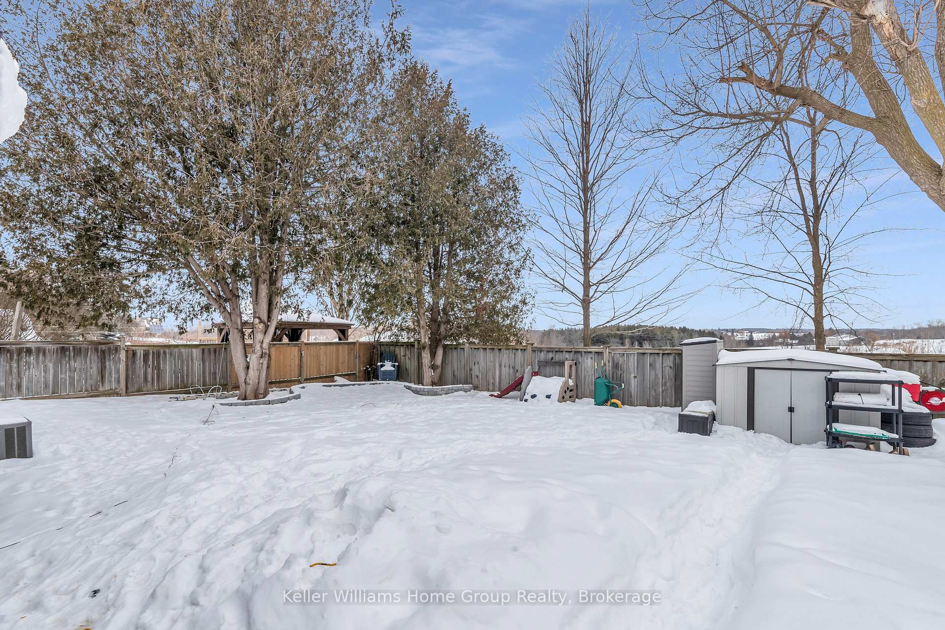 Photo 23 of 25 Muskoka Drive, Guelph, Victoria North — HOMEH