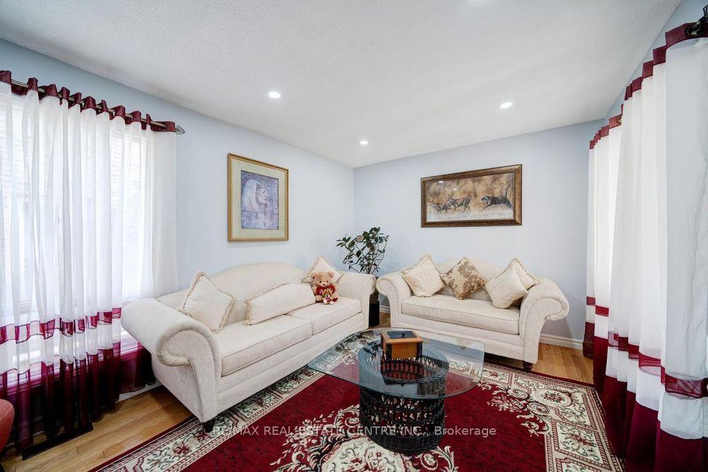Photo 2 of 48 Hettersley Drive W, Ajax, Central West — HOMEH